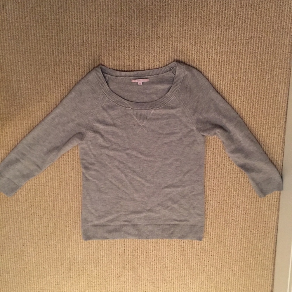 Adorable grey Gap sweater!
